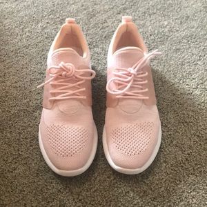 Never Worn Tennis shoes